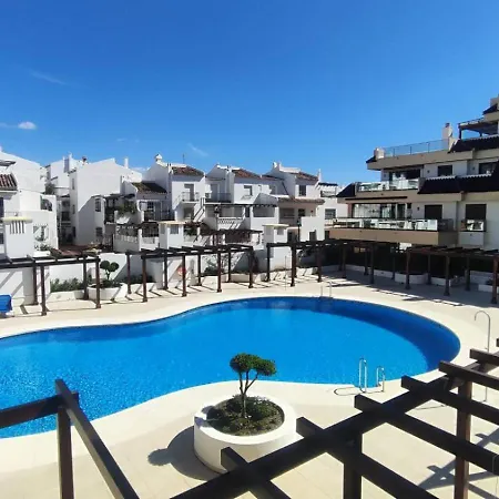 Blue Horizon Apartment *
