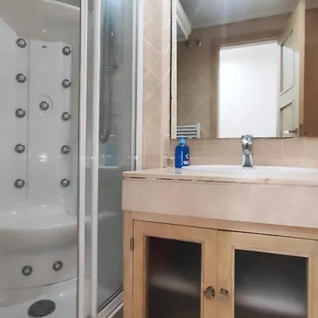 Blue Horizon Apartment *
